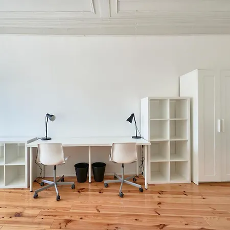 Amazing At Cais Do Sodre *