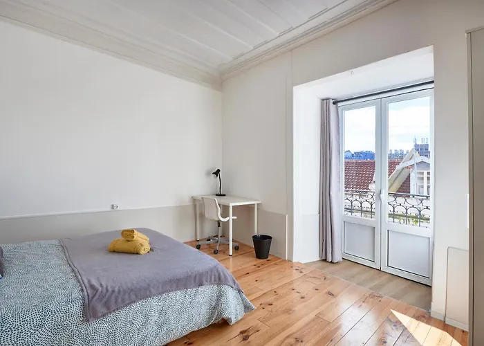 Amazing At Cais Do Sodre *