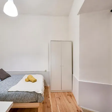 Amazing At Cais Do Sodre Лиссабон