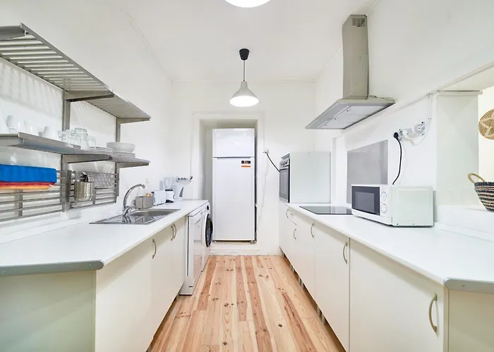 Amazing At Cais Do Sodre *